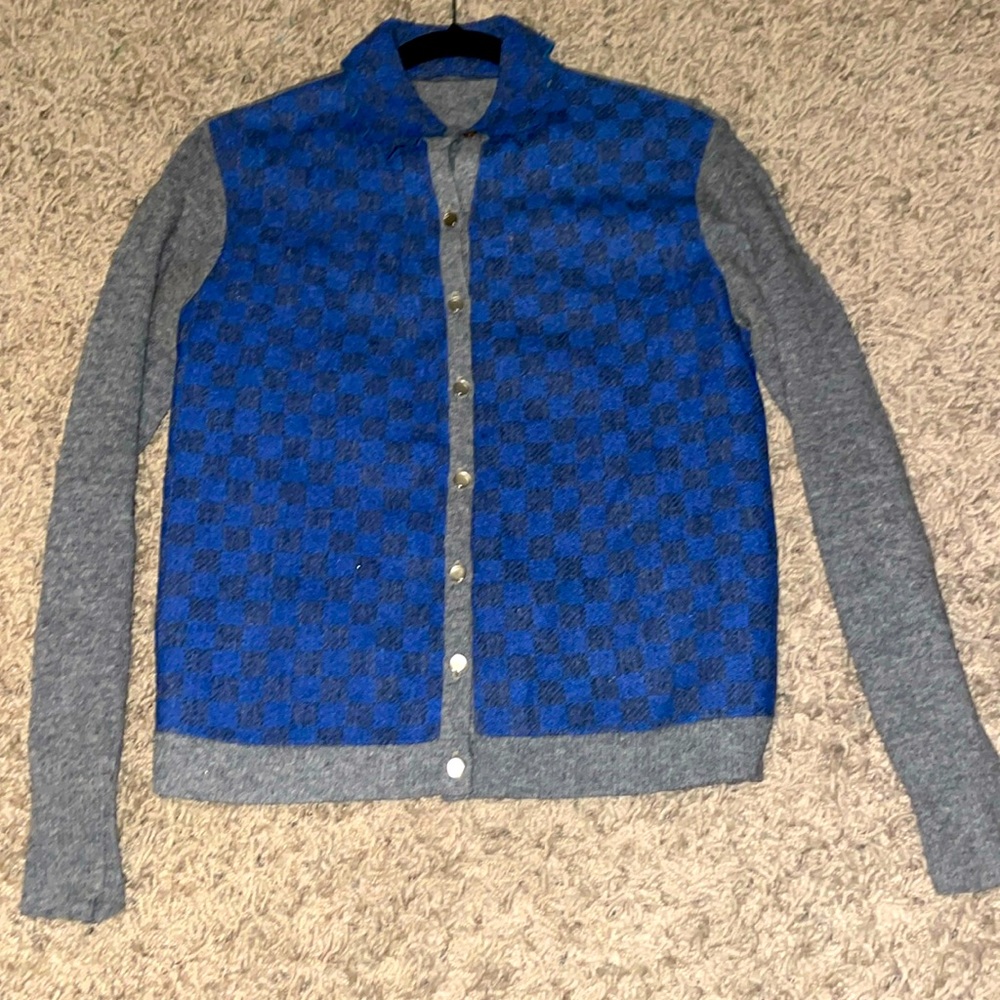Vintage grey/blue checkered front cardigan.  Fancy cut collar.no tags